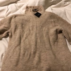 Club Monaco medium mock neck sweater !!! NWT